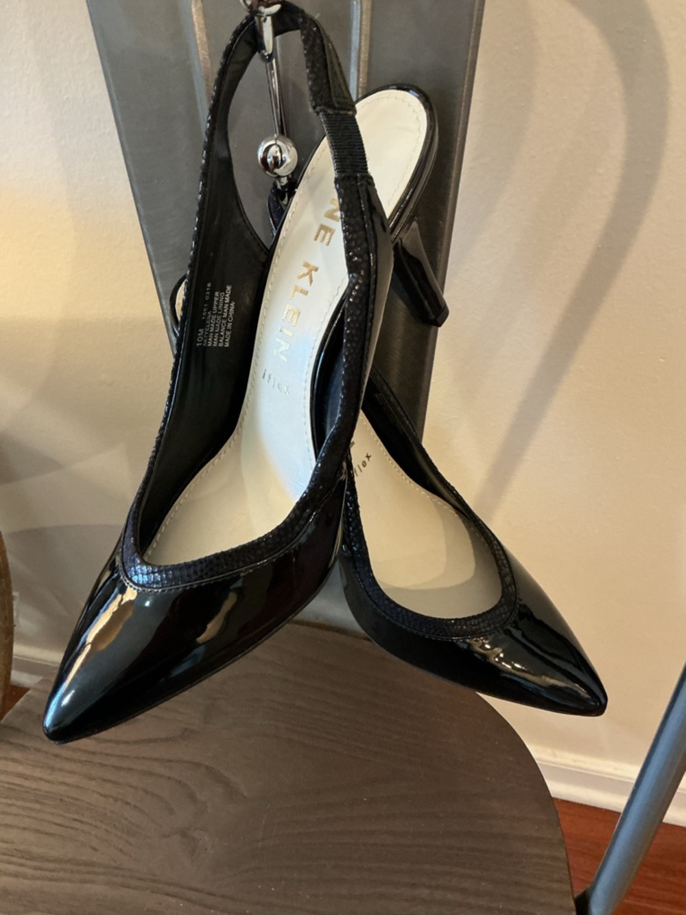 Anne Klein Elena Black Patent iFlex Pointed Slingback Womens 
Heels Size 10 NWOT